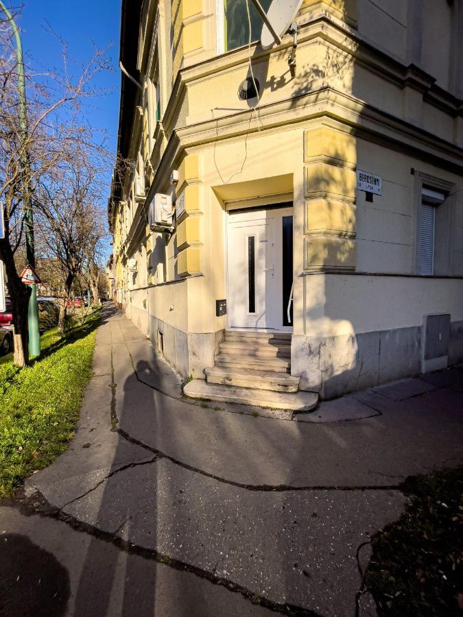 Апартаменты Lechner Mansion Сегед Экстерьер фото
